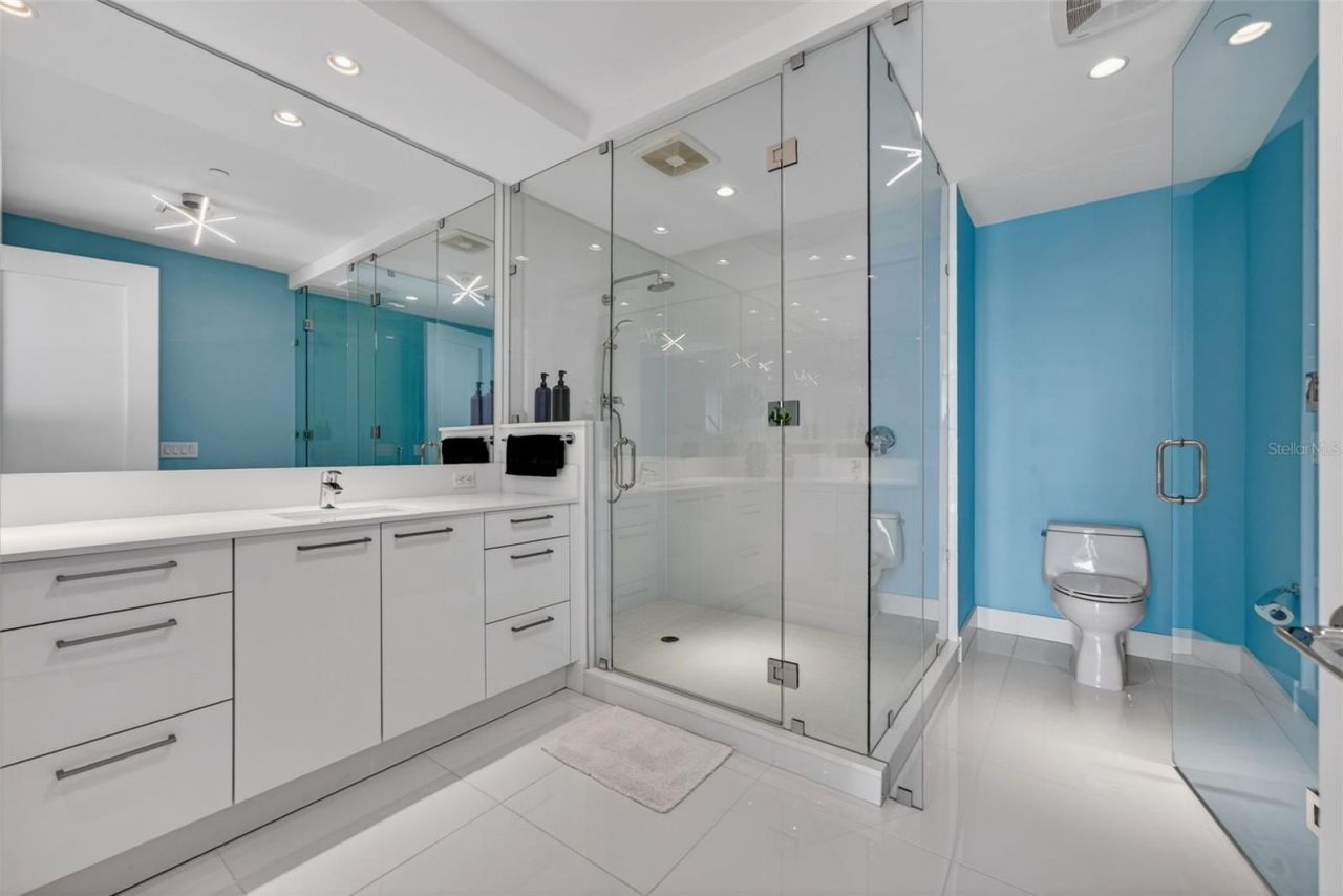 111 S Pineapple Avenue, Unit 904, Sarasota, FL 34236 Photo