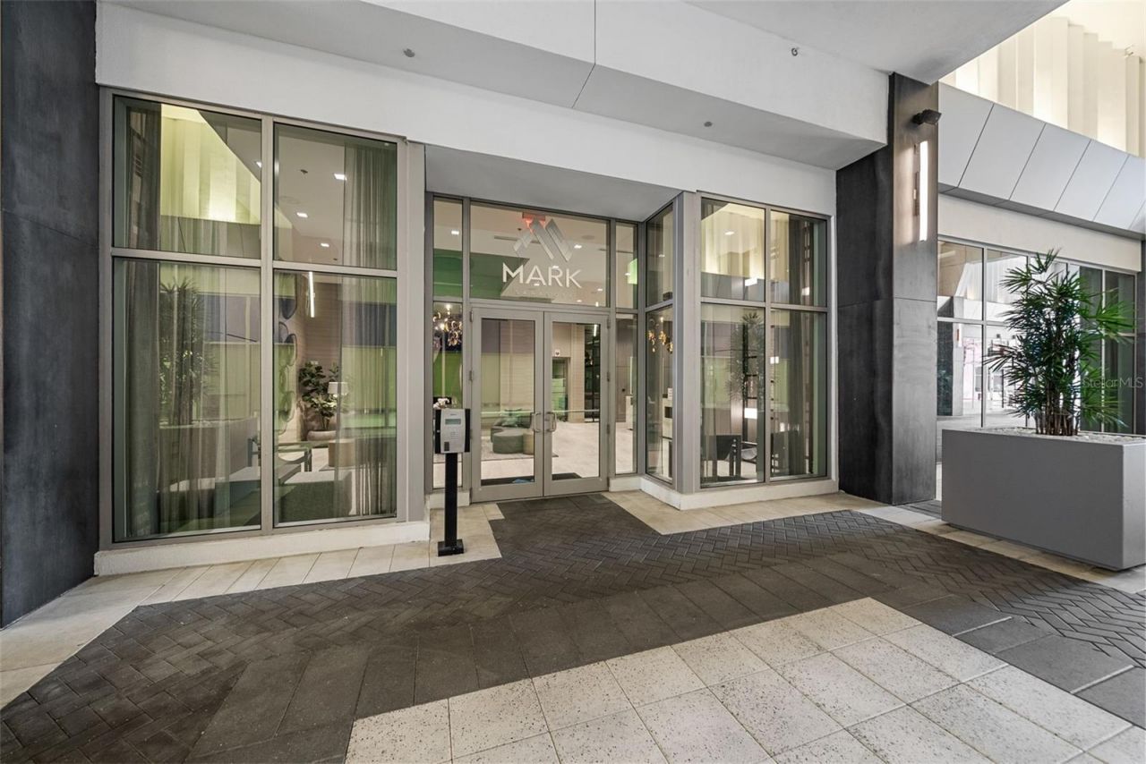 111 S Pineapple Avenue, Unit 904, Sarasota, FL 34236 Photo