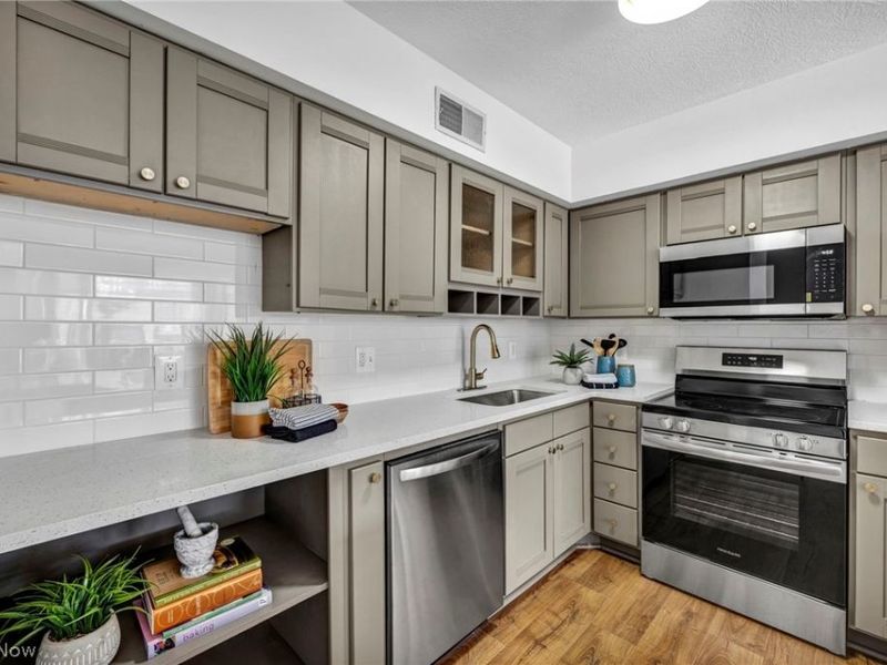 2222 Detroit Avenue, Unit 504, Cleveland, OH 44113 Photo 14