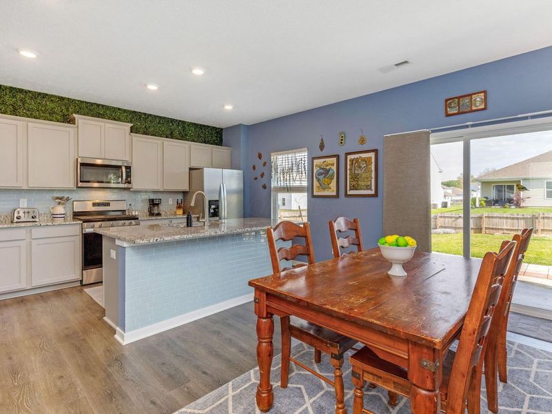 386 Kells Court E, Newark, OH 43055 Photo 6