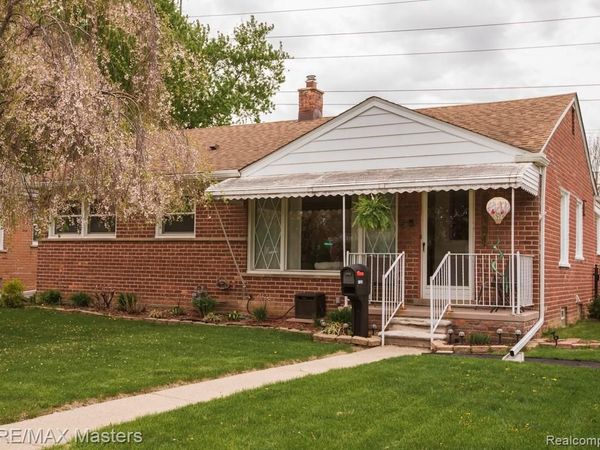 15121 Pennsylvania Avenue, Allen Park, MI 48101