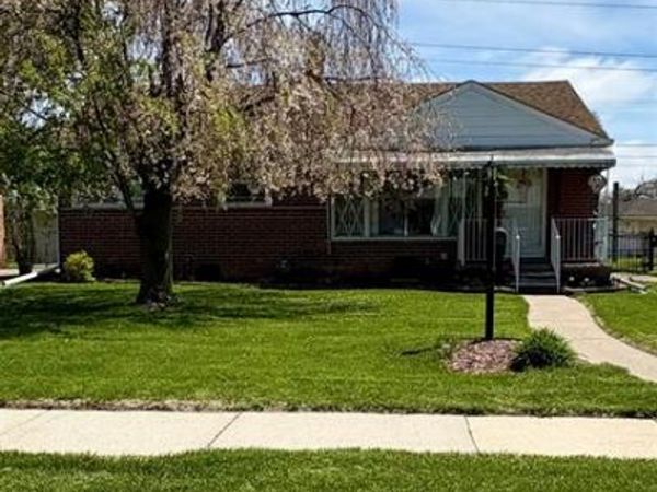 15121 Pennsylvania Avenue , Allen Park, MI 48101
