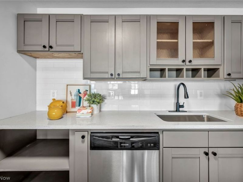 2222 Detroit Avenue , Unit 413, Cleveland, OH 44113 Photo 17