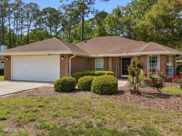 1033 WHIRLAWAY Circle N, Jacksonville, FL 32218