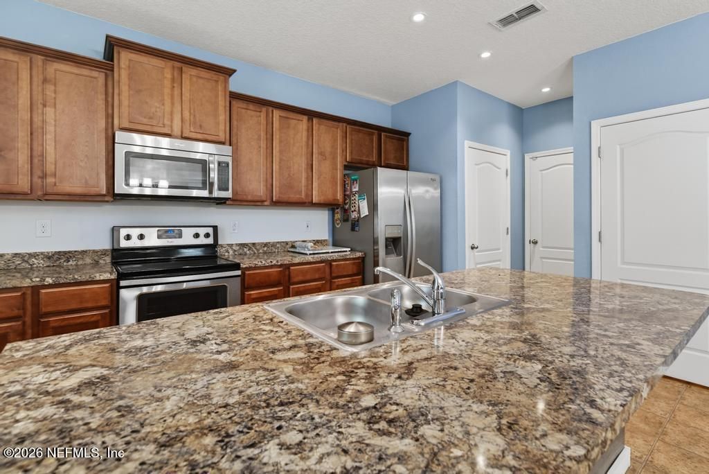 45047 Amhurst Oaks Drive, Callahan, FL 32011 Photo