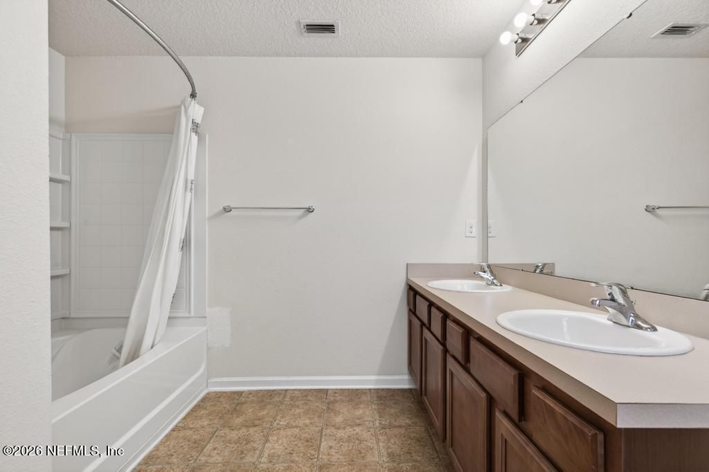 45047 Amhurst Oaks Drive, Callahan, FL 32011 Photo