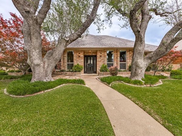 8826 Flint Falls Drive, Dallas, TX 75243