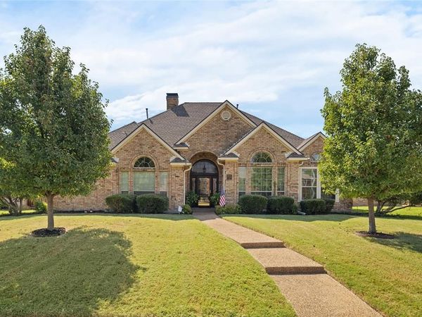 820 Foxwood Lane, Wylie, TX 75098