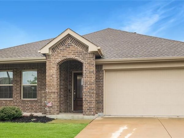 817 Spruce Lane, Princeton, TX 75407