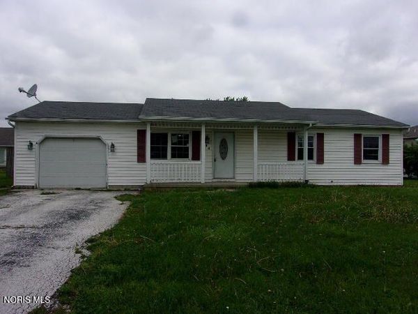 608 Crabapple Drive , Carey, OH 43316