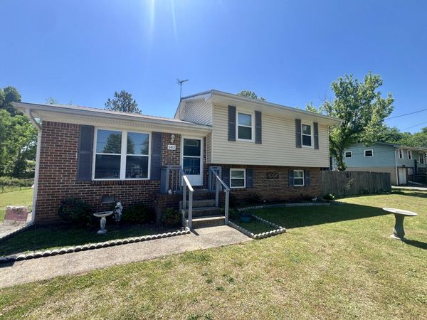 583 Pinewood Circle, Fort Oglethorpe, GA 30742