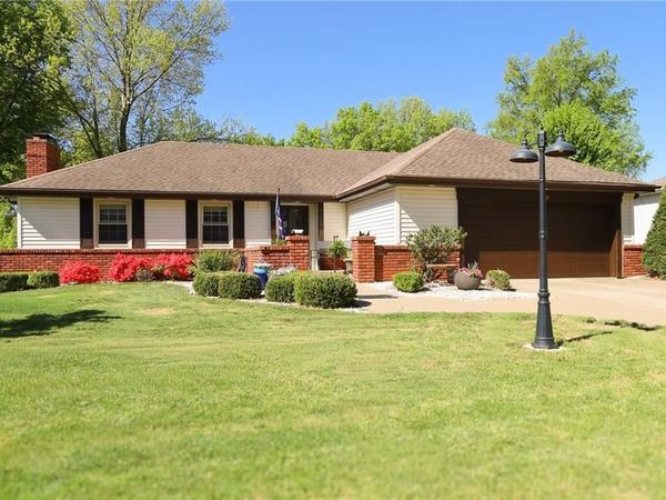 4824 Mockingbird Lane, St Joseph, MO 64506