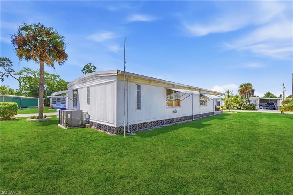 815 Holly Berry Ct, North Fort Myers, FL 33917 Photo