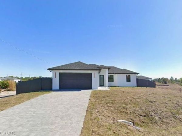 913 Mildred AVE S, LEHIGH ACRES, FL 33974