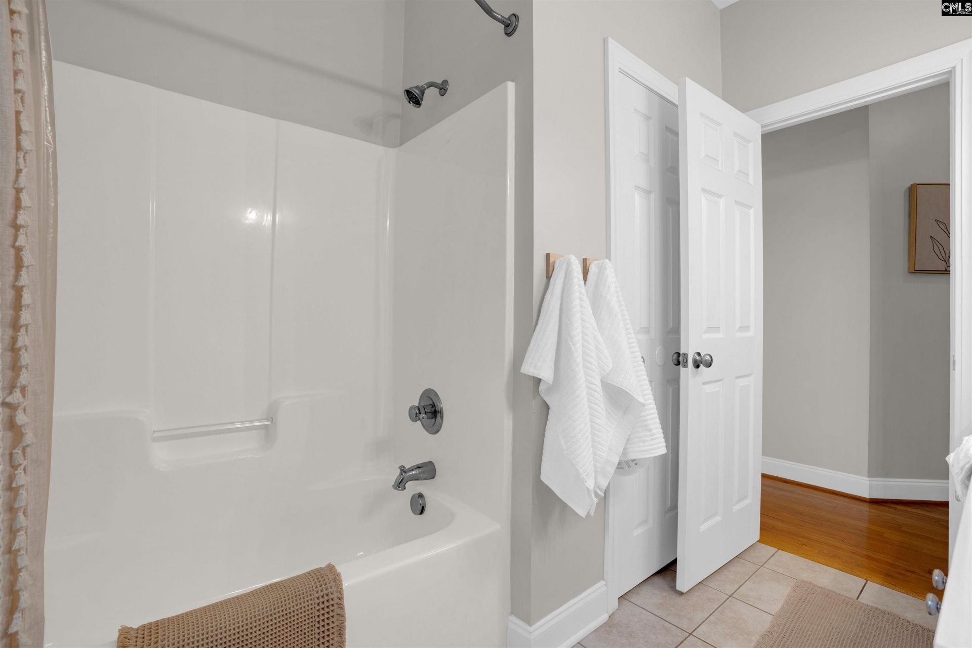 205 Fair Ridge Road  Photo 25