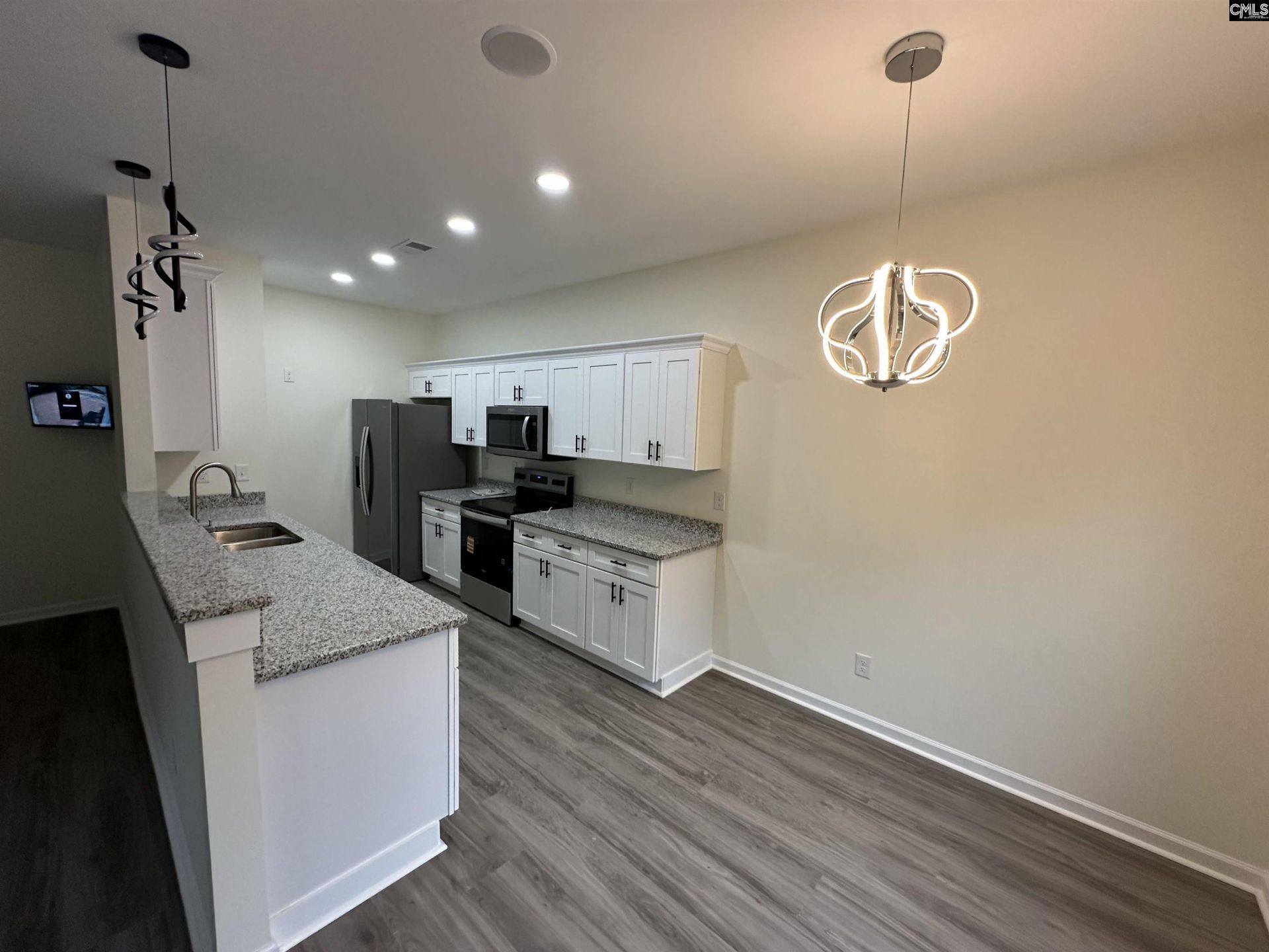 217 Sparrow Lane  Photo 5