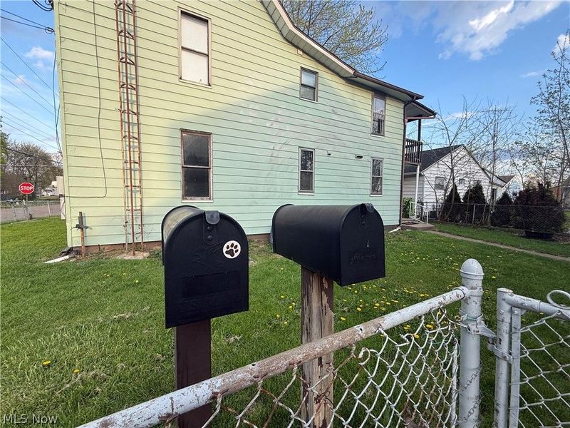 1301 Wertz Avenue SW, Canton, OH 44710 Photo 2