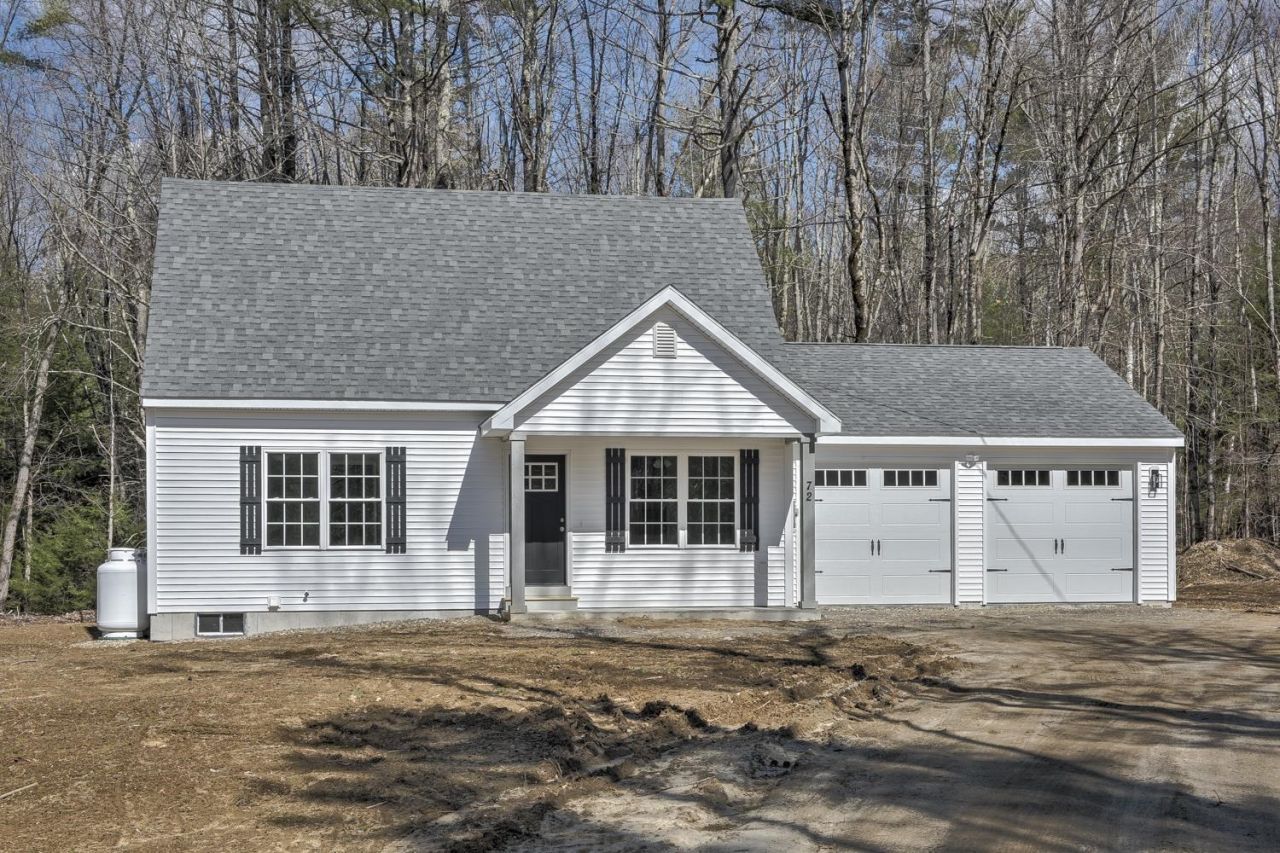 7 Asheley Avenue, Unit 4, Hinsdale, NH 03451 Main Photo
