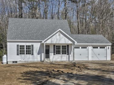 7 Ashley Avenue, Unit 4, Hinsdale, NH 03451