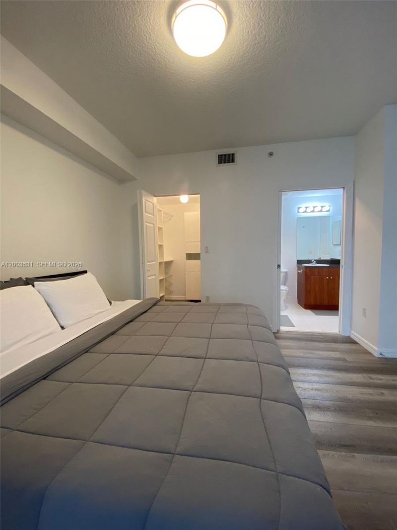 115 SW 11th St , Unit 509, Miami, FL 33130 Photo