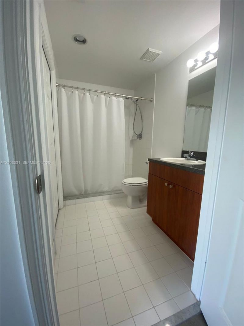 115 SW 11th St , Unit 509, Miami, FL 33130 Photo