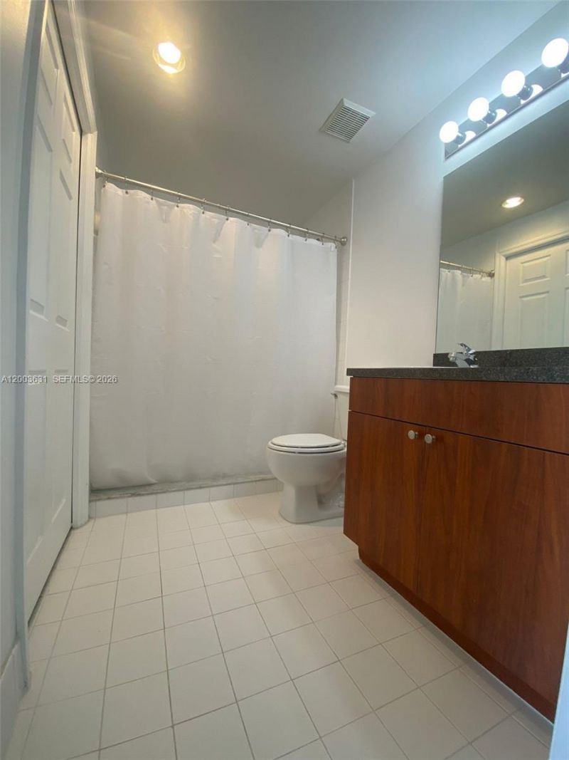 115 SW 11th St , Unit 509, Miami, FL 33130 Photo
