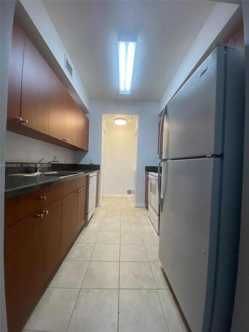 115 SW 11th St , Unit 509, Miami, FL 33130 Photo