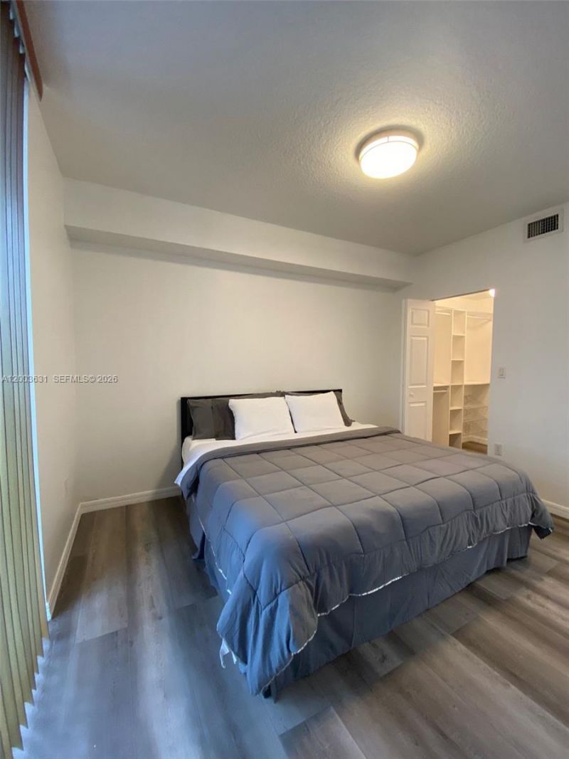 115 SW 11th St , Unit 509, Miami, FL 33130 Photo