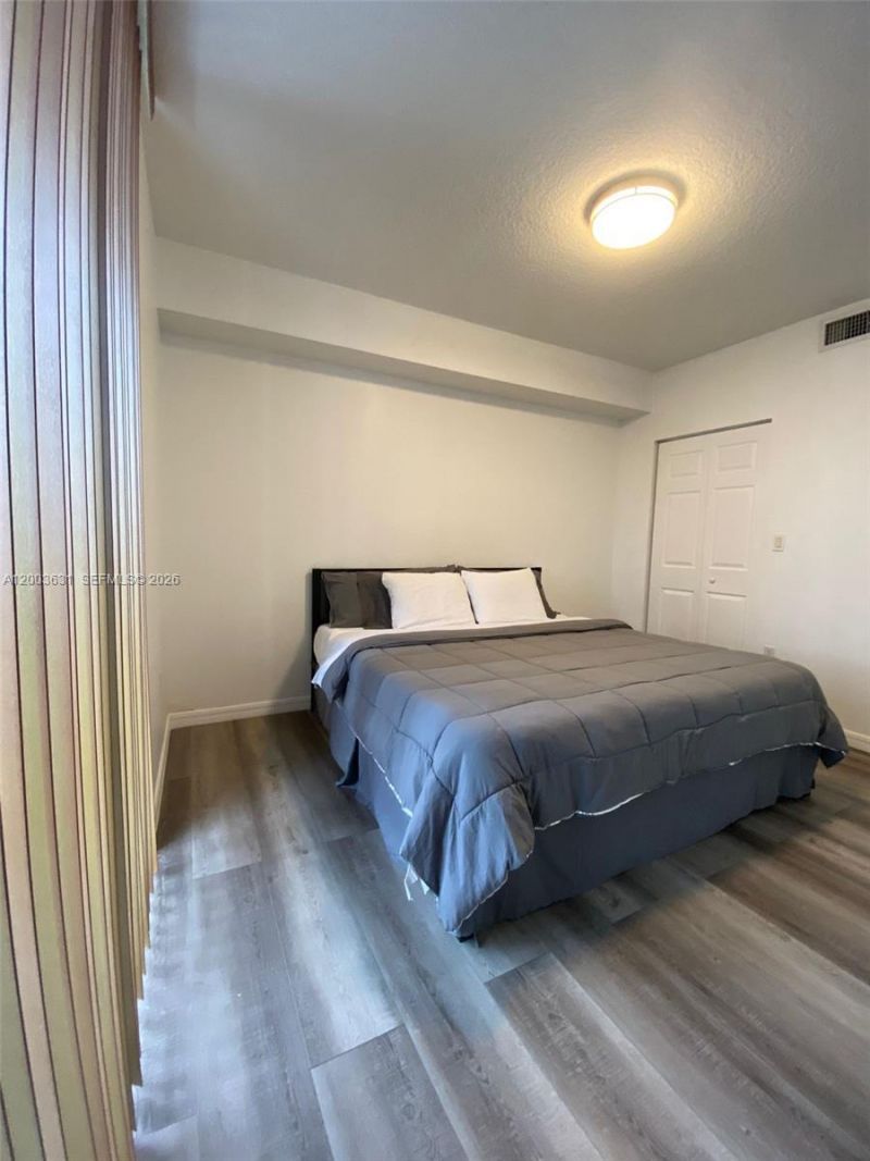 115 SW 11th St , Unit 509, Miami, FL 33130 Photo