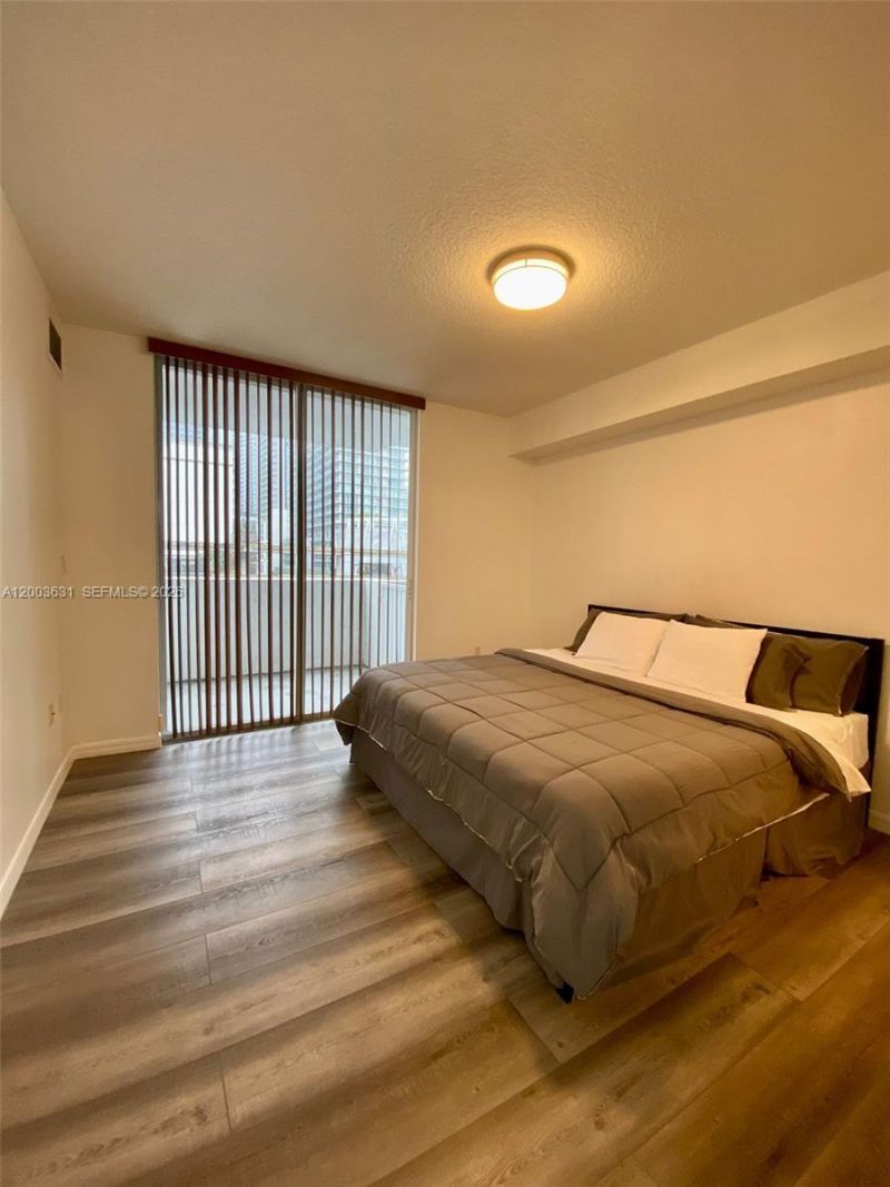 115 SW 11th St , Unit 509, Miami, FL 33130 Photo