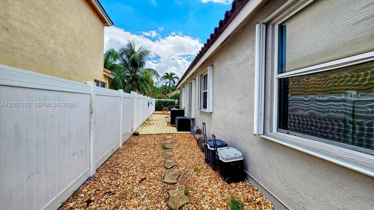 18920 SW 29th St, Miramar, FL 33029 Photo