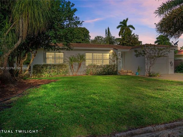 11790 NE 8th Ave , Biscayne Park, FL 33161