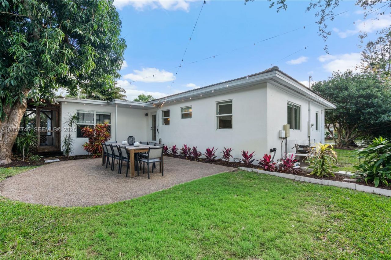 11790 NE 8th Ave , Biscayne Park, FL 33161 Photo