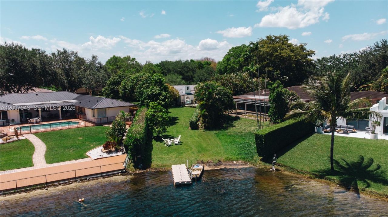 16241 W Troon Cir , Miami Lakes, FL 33014 Photo