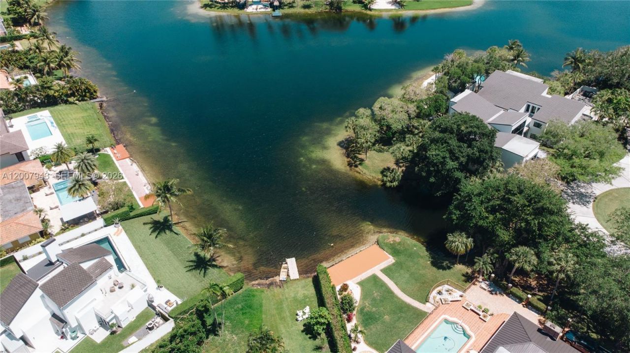 16241 W Troon Cir , Miami Lakes, FL 33014 Photo