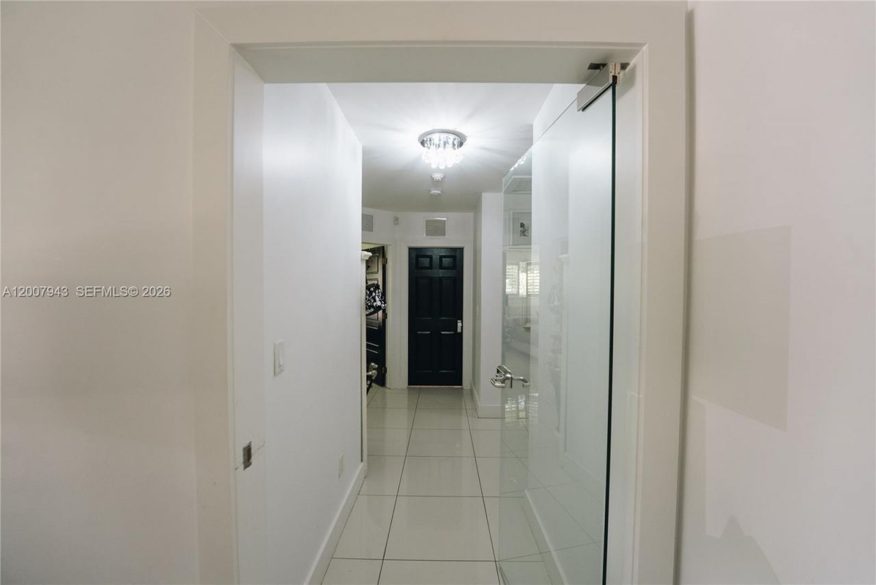 16241 W Troon Cir , Miami Lakes, FL 33014 Photo