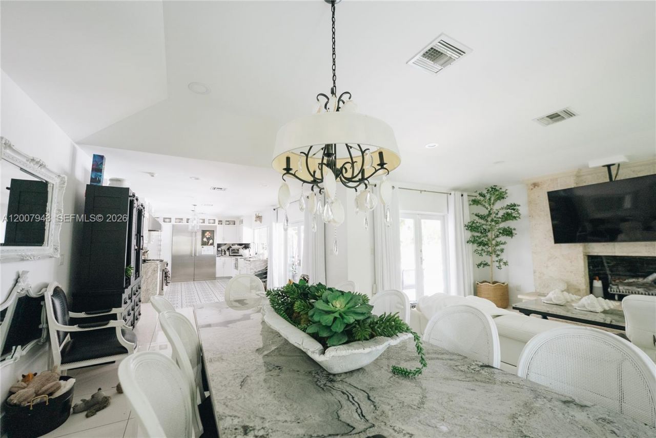 16241 W Troon Cir , Miami Lakes, FL 33014 Photo