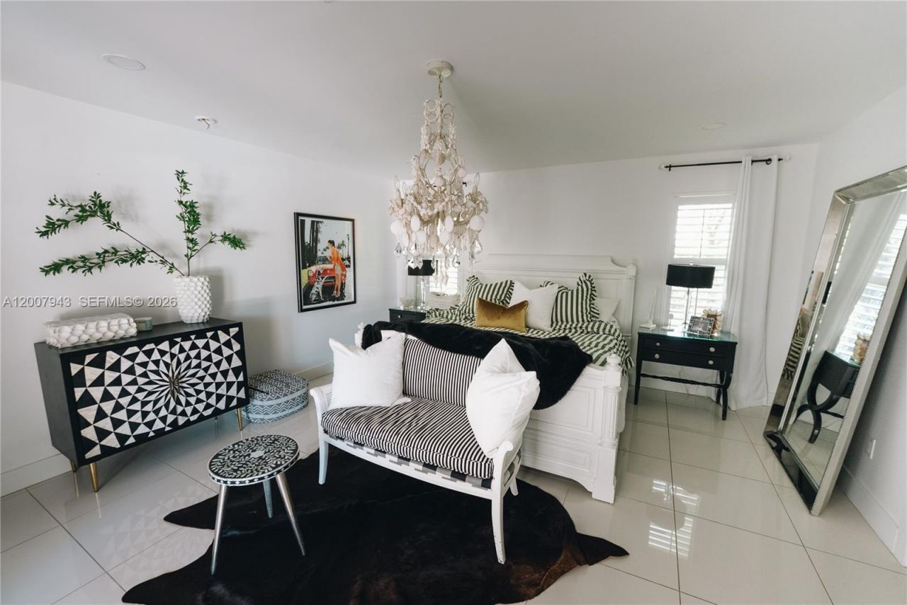 16241 W Troon Cir , Miami Lakes, FL 33014 Photo