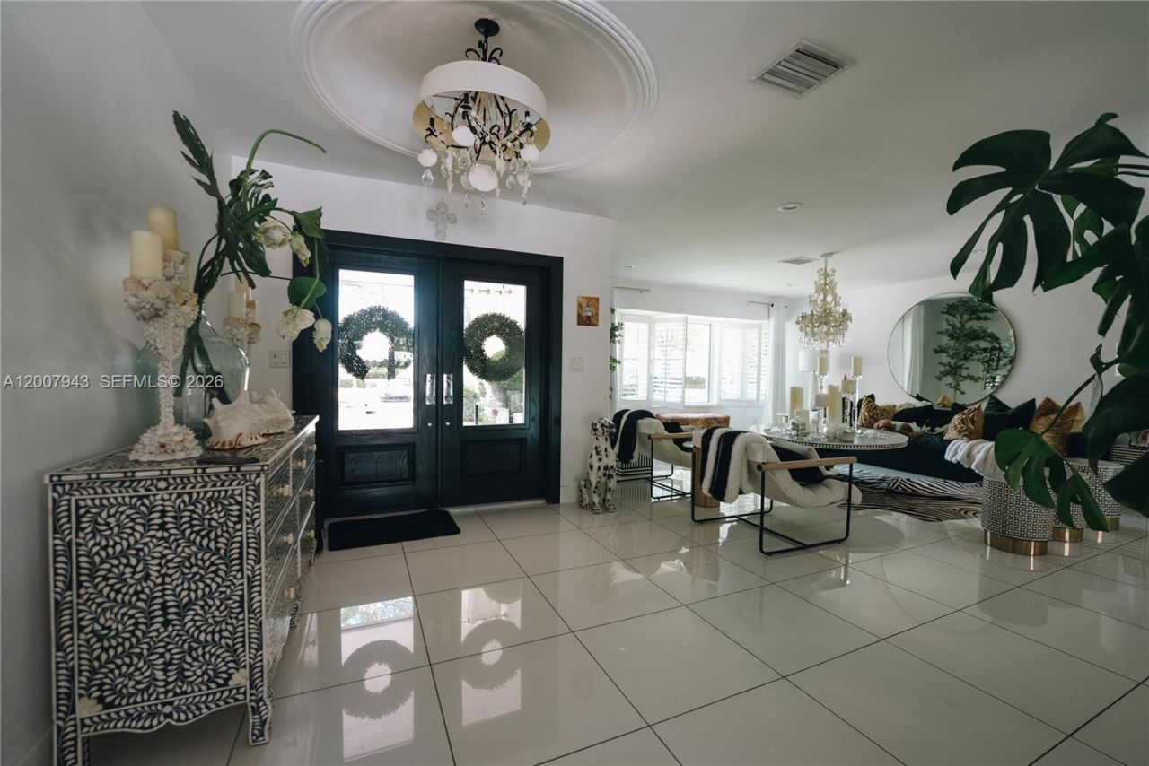 16241 W Troon Cir , Miami Lakes, FL 33014 Photo