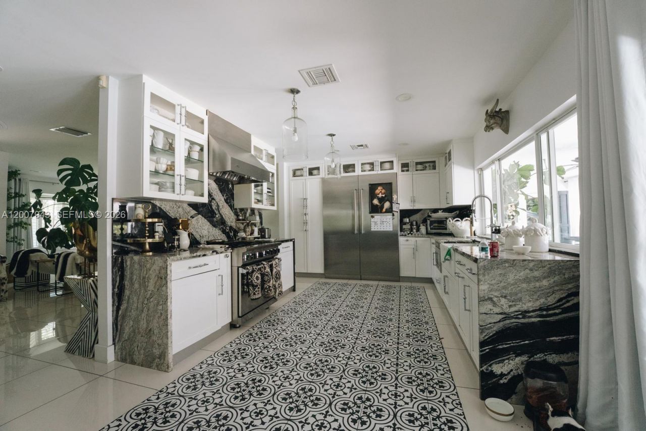 16241 W Troon Cir , Miami Lakes, FL 33014 Photo