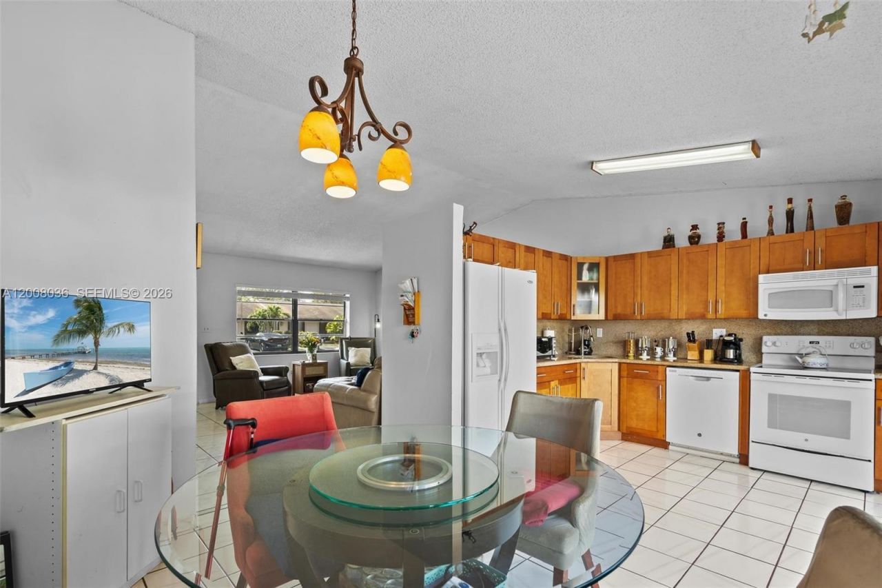 4829 SW 136th Pl, Miami, FL 33175 Photo