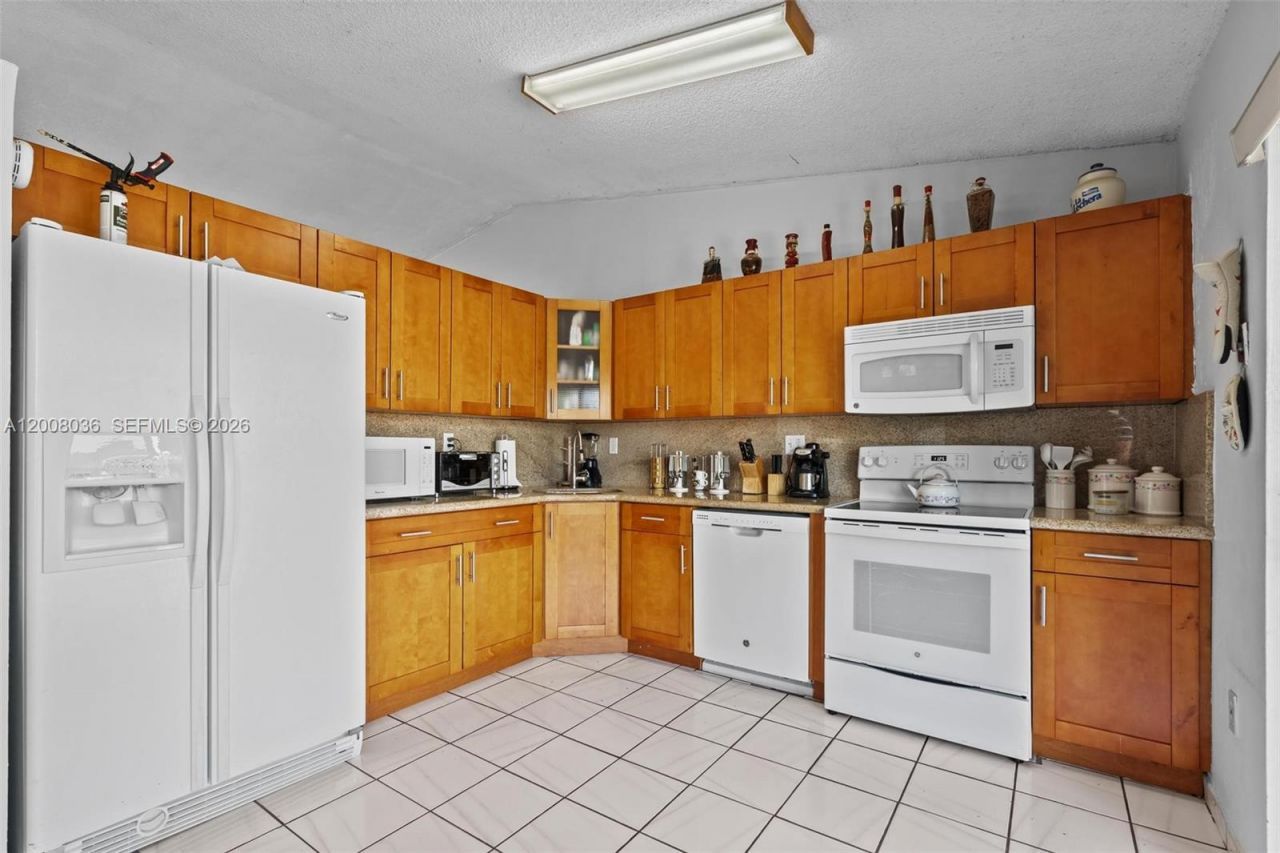 4829 SW 136th Pl, Miami, FL 33175 Photo