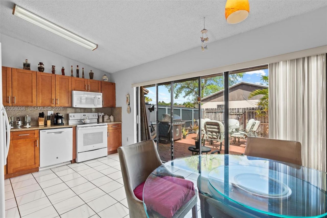 4829 SW 136th Pl, Miami, FL 33175 Photo