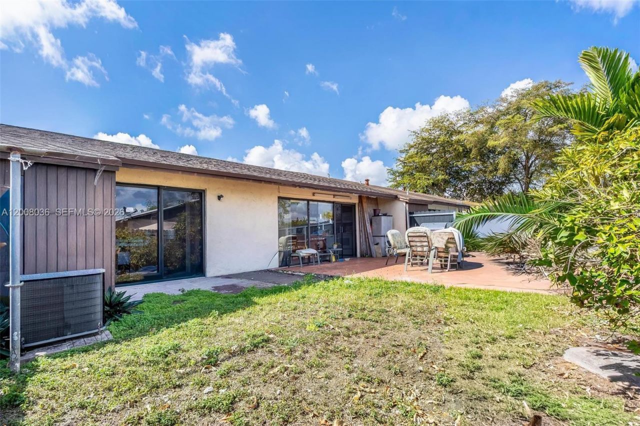 4829 SW 136th Pl, Miami, FL 33175 Photo