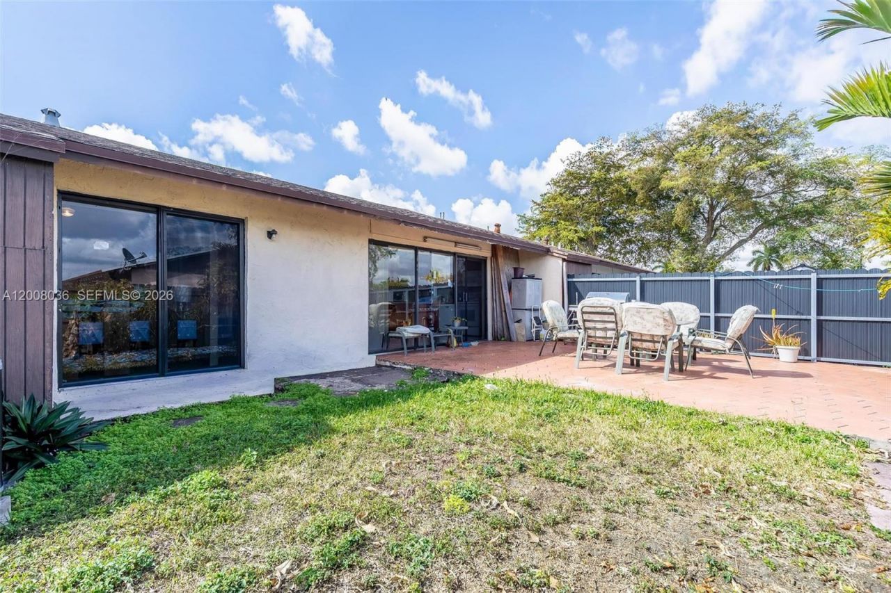 4829 SW 136th Pl, Miami, FL 33175 Photo