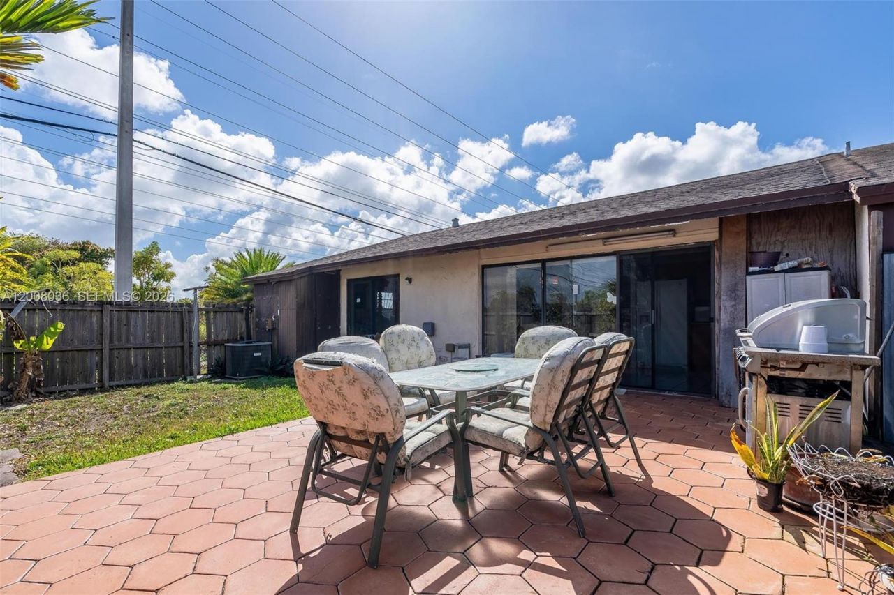 4829 SW 136th Pl, Miami, FL 33175 Photo