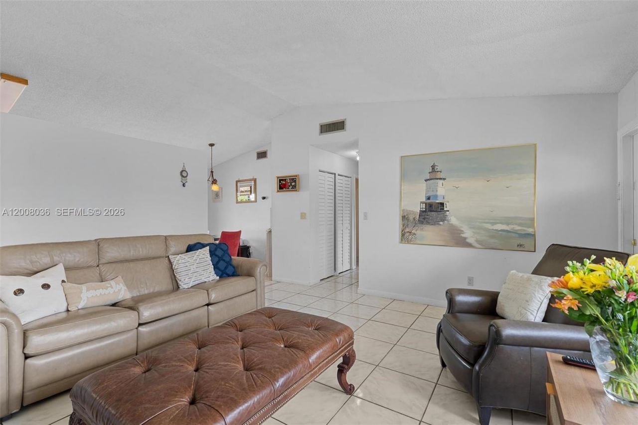 4829 SW 136th Pl, Miami, FL 33175 Photo