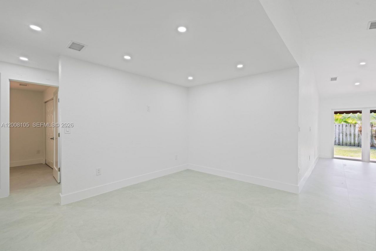 21505 SW 89th Path , Cutler Bay, FL 33189 Photo