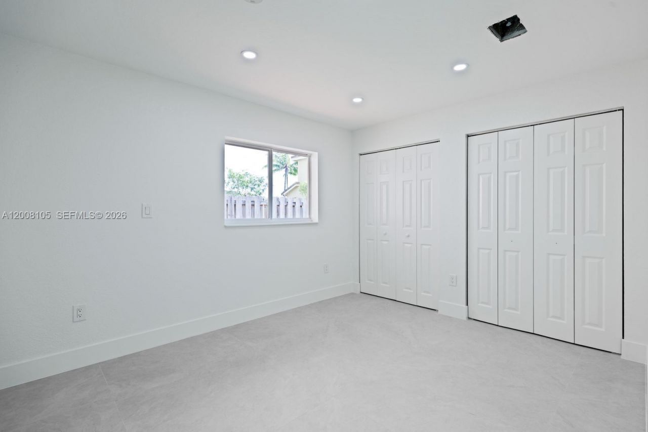 21505 SW 89th Path , Cutler Bay, FL 33189 Photo