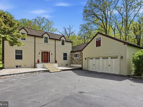 1010 NICOLE DRIVE, NEWTOWN SQUARE, PA 19073